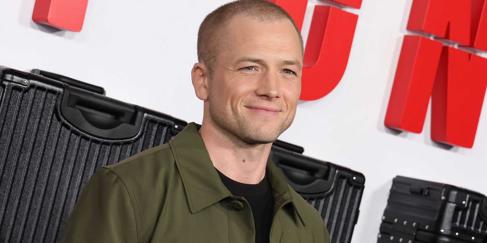 Taron Egerton em Kockroach