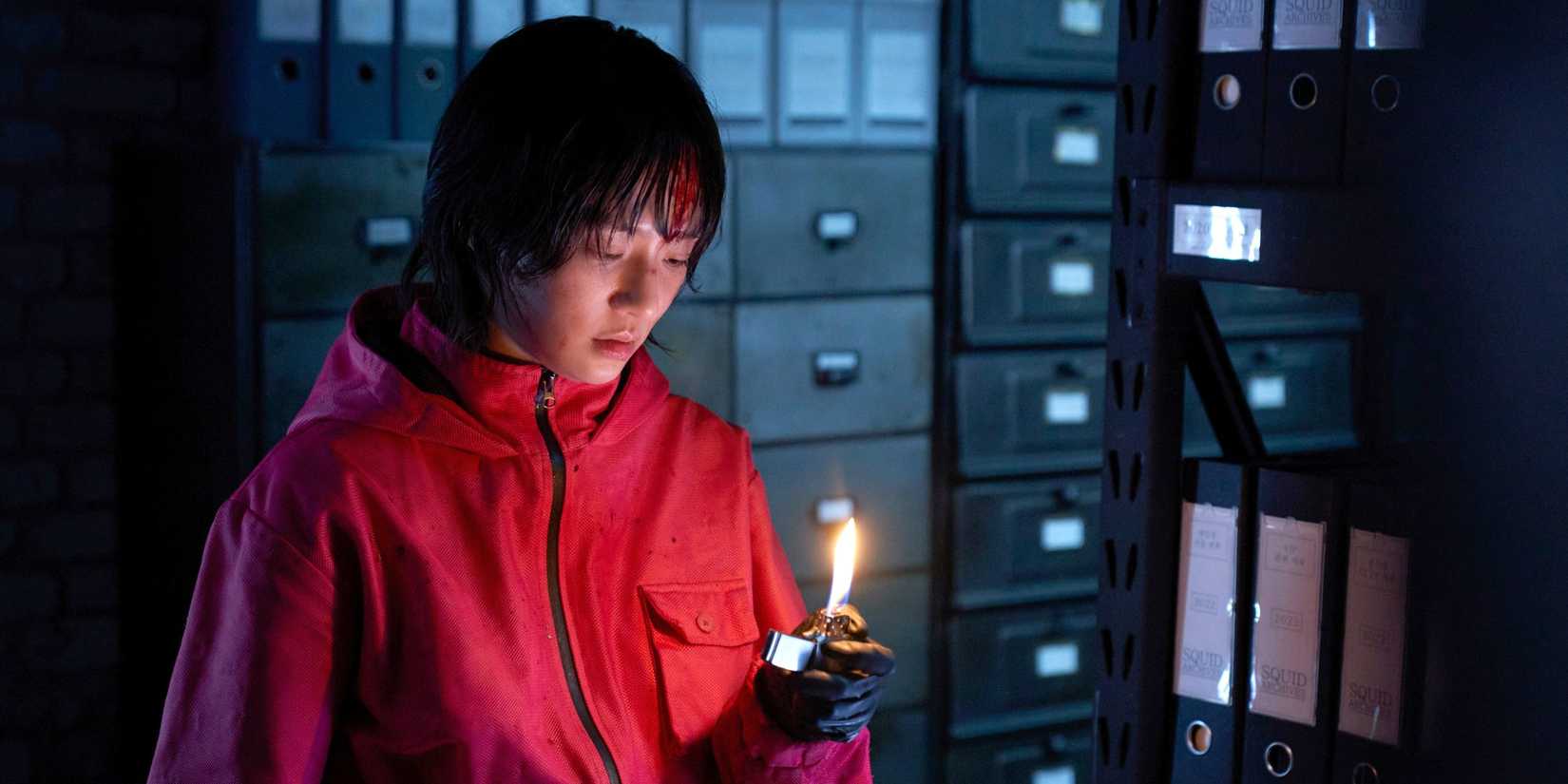 Park Gyu-young como Kang No-eul / Guarda 011 em Squid Game, temporada 3.