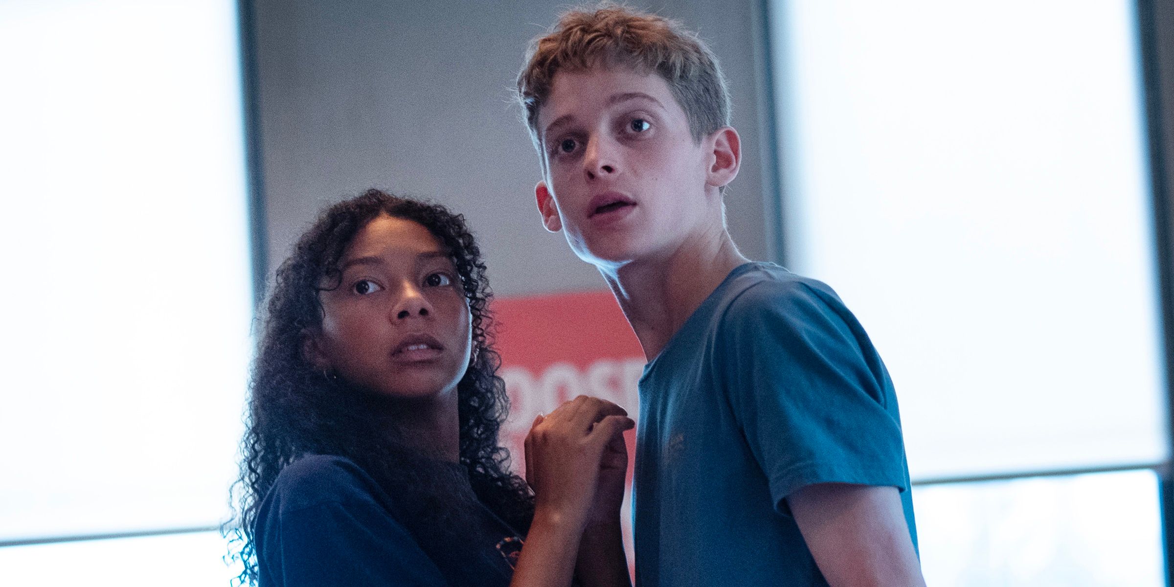 Simone Miller come Kalisha e Joe Freeman come Luke nell'episodio finale de The Institute