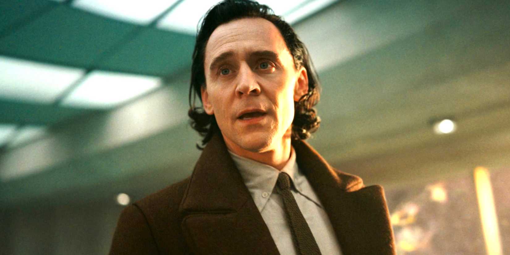 Tom Hiddleston's Loki looking concerned in Loki season 2