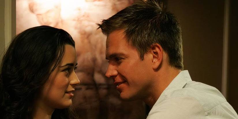 Tony and Ziva in NCIS having a romantic, flirty moment