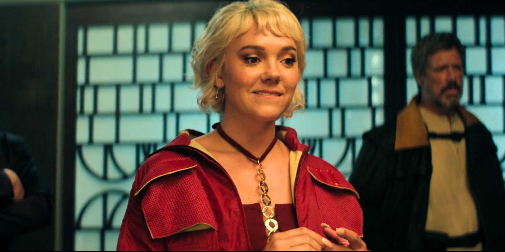 Синьнёве Карлсен в роли Бейты Мэллоу в *Foundation*