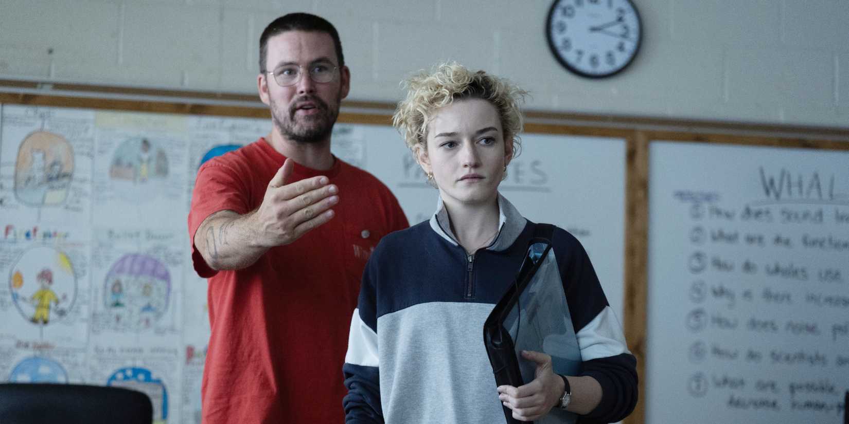 Zach Creggar directing Julia Garner in Weapons.