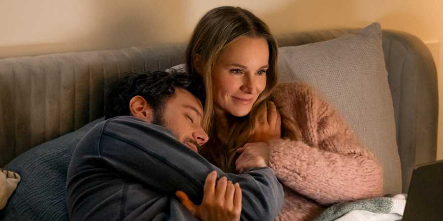 Adam Brody e Kristen Bell como Noah e Joanne em Nobody Wants This