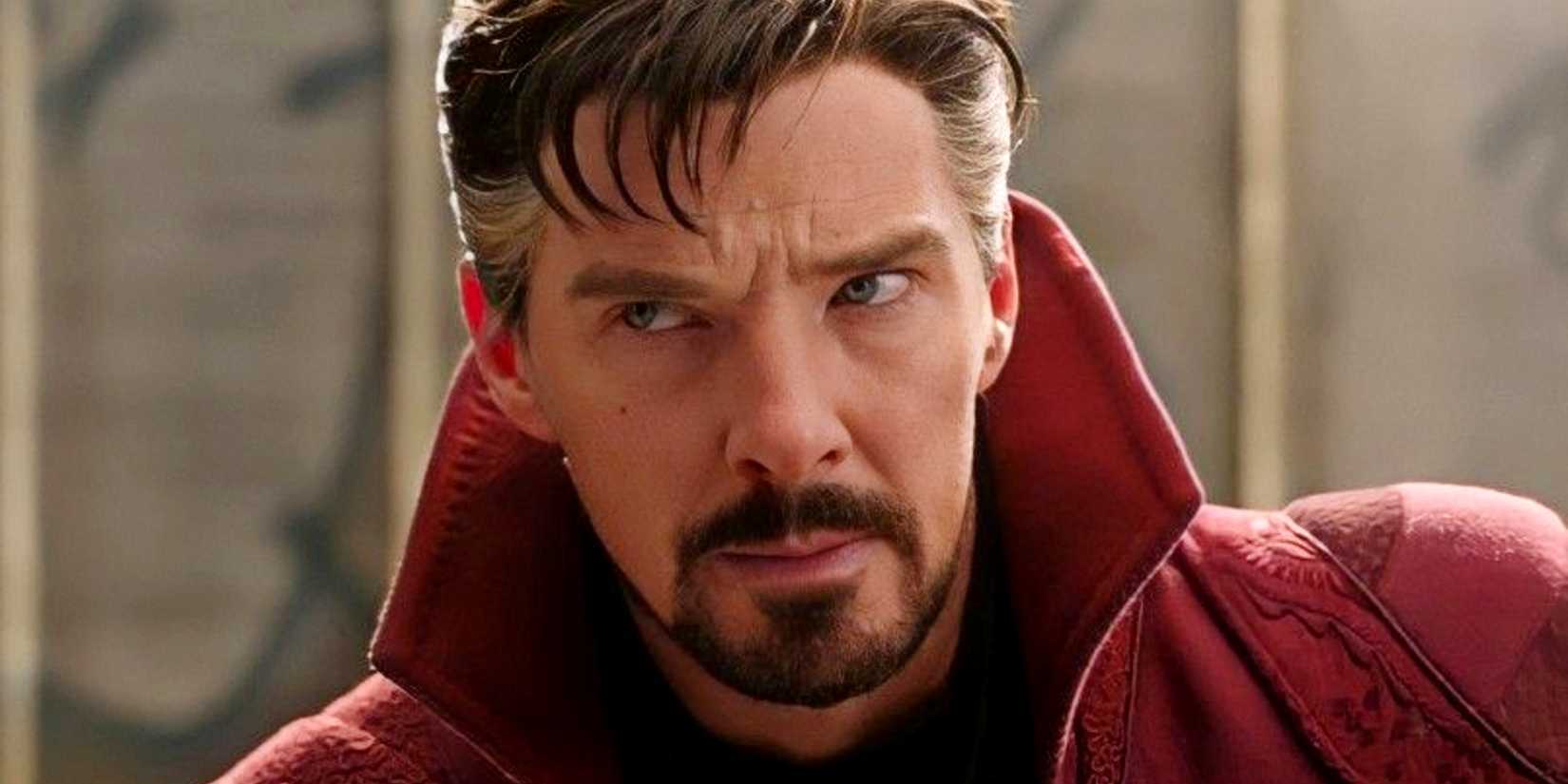 Benedict Cumberbatch's Doctor Strange makes a serious face in the MCU