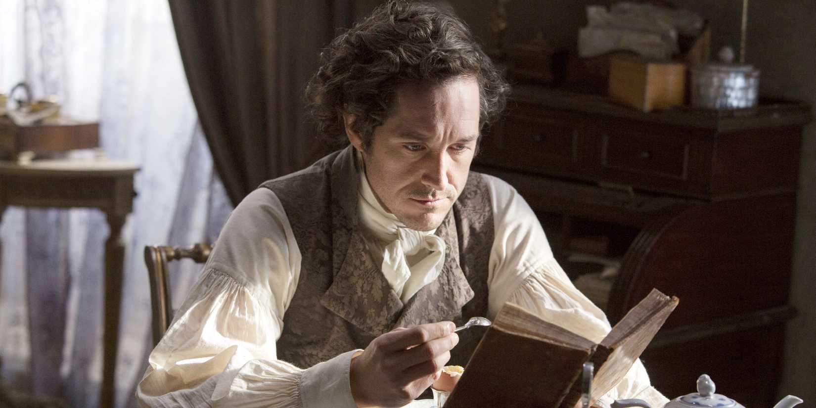 Bertie Carvel as Jonathan Strange in Jonathan Strange & Mr. Norrell
