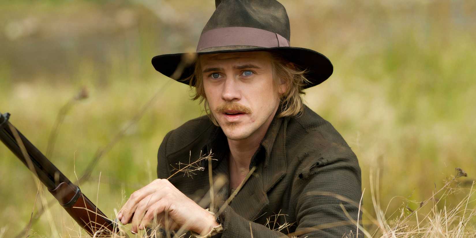 Boyd Holbrook as William Hatfield in Hatfields And McCoys