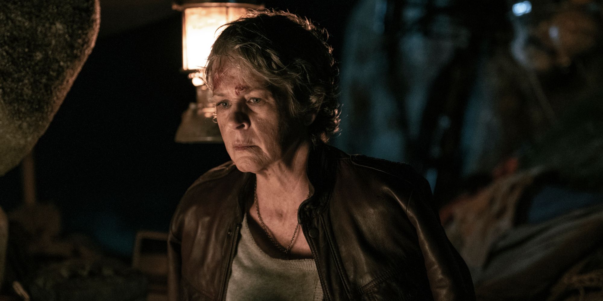 The Walking Dead: Daryl Dixon Cliffhanger Resolution Teased by Showrunner
