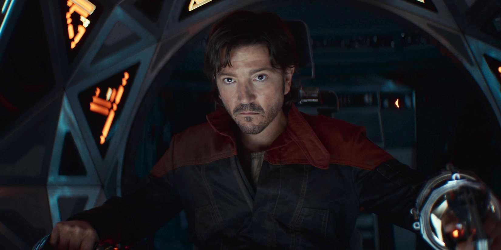 Cᴀssian in the cockpit of an imperial tie fighter in Andor season 2
