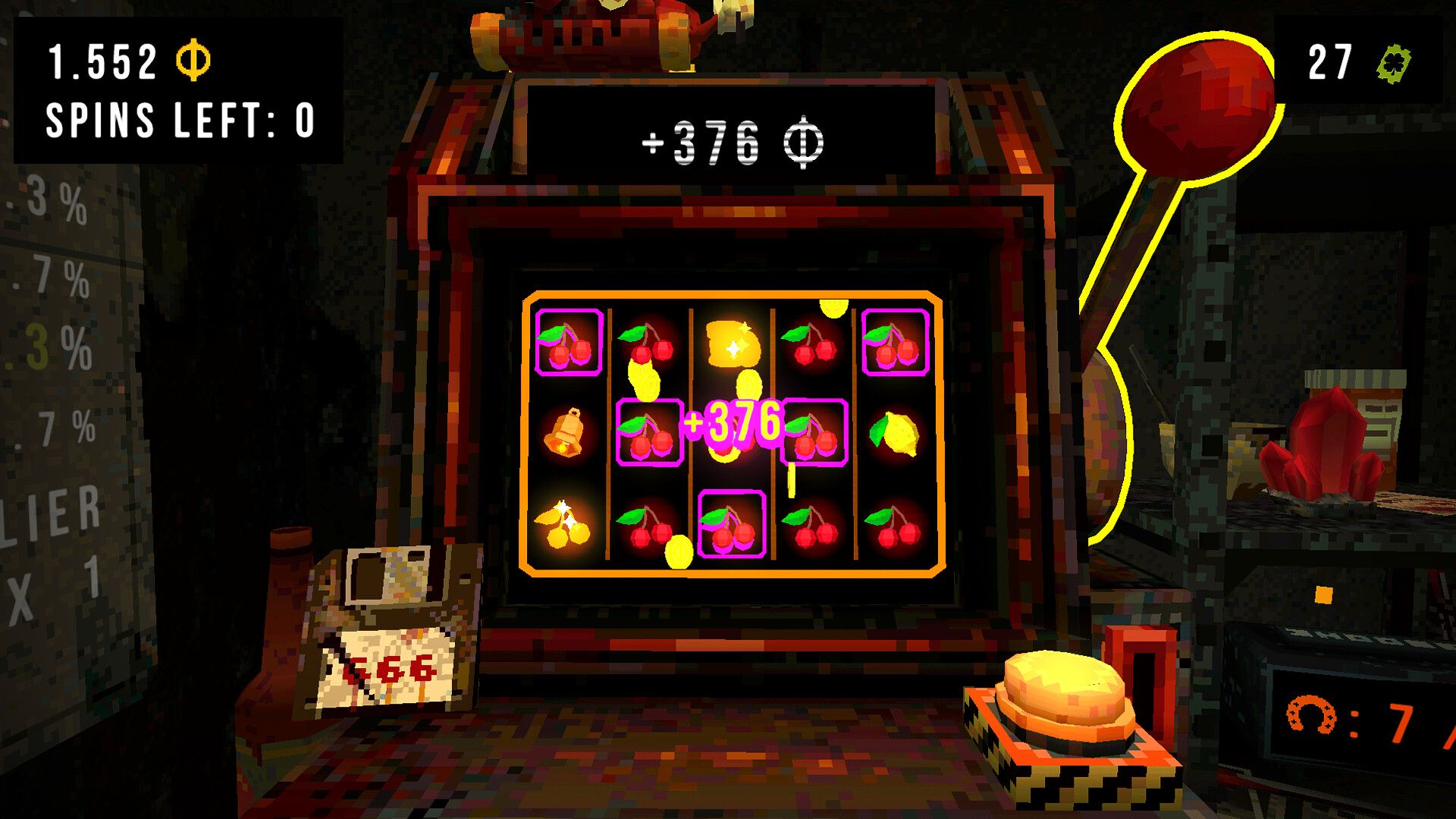 Gameplay di CloverPit con slot machine e simboli