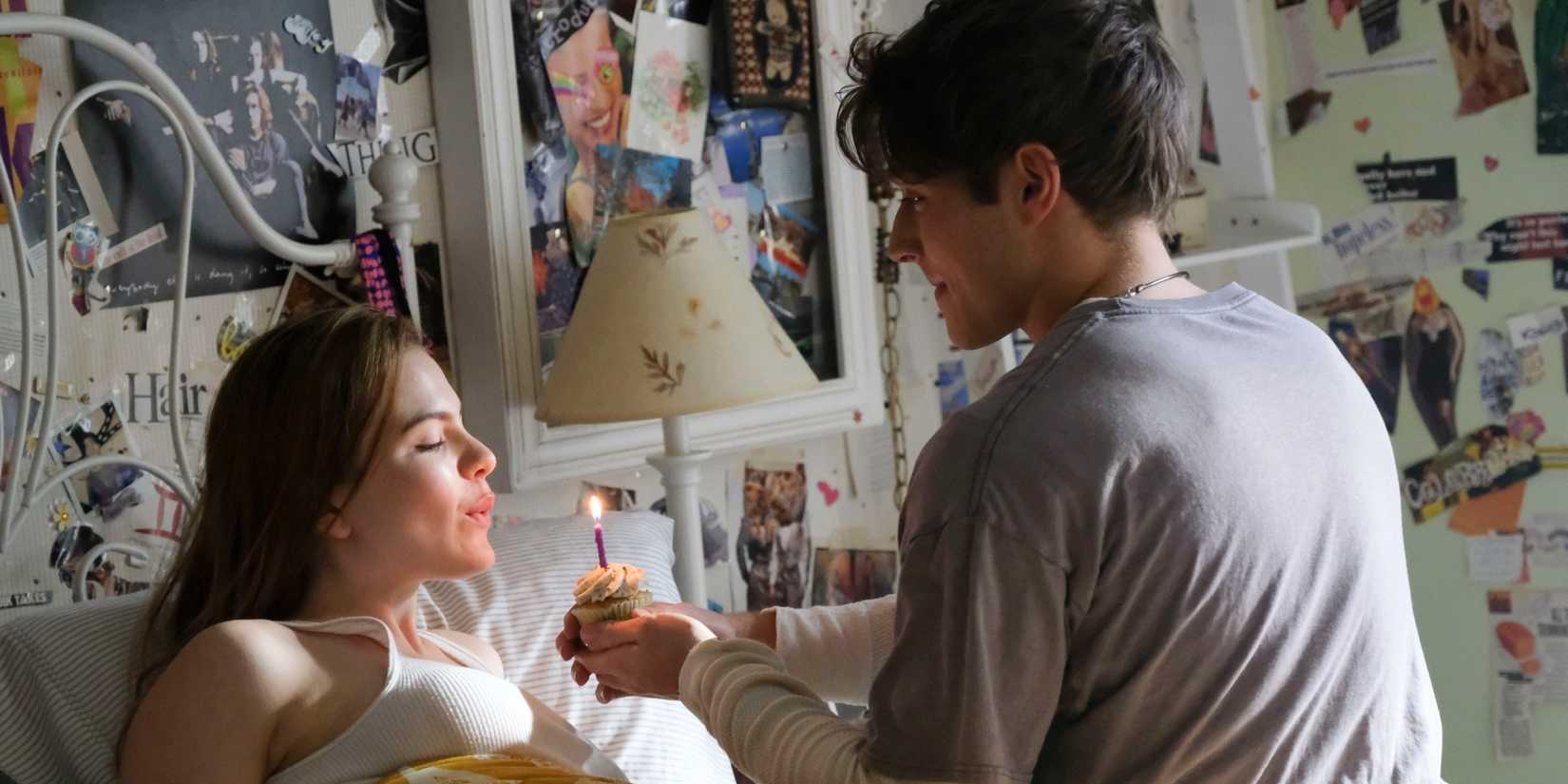 Jeanette (Chiara Aurelia) and Jamie (Froy Gutierrez) on Cruel Summer