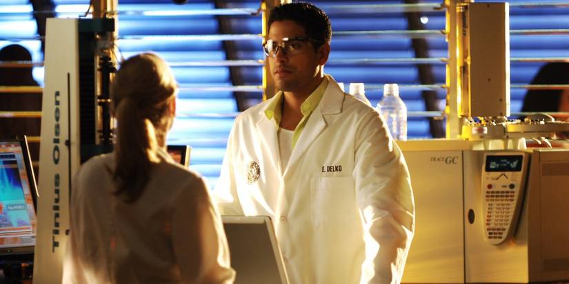 Eric Delko (Adam Rodriguez) talking with someone in the lab in CSI: Miami