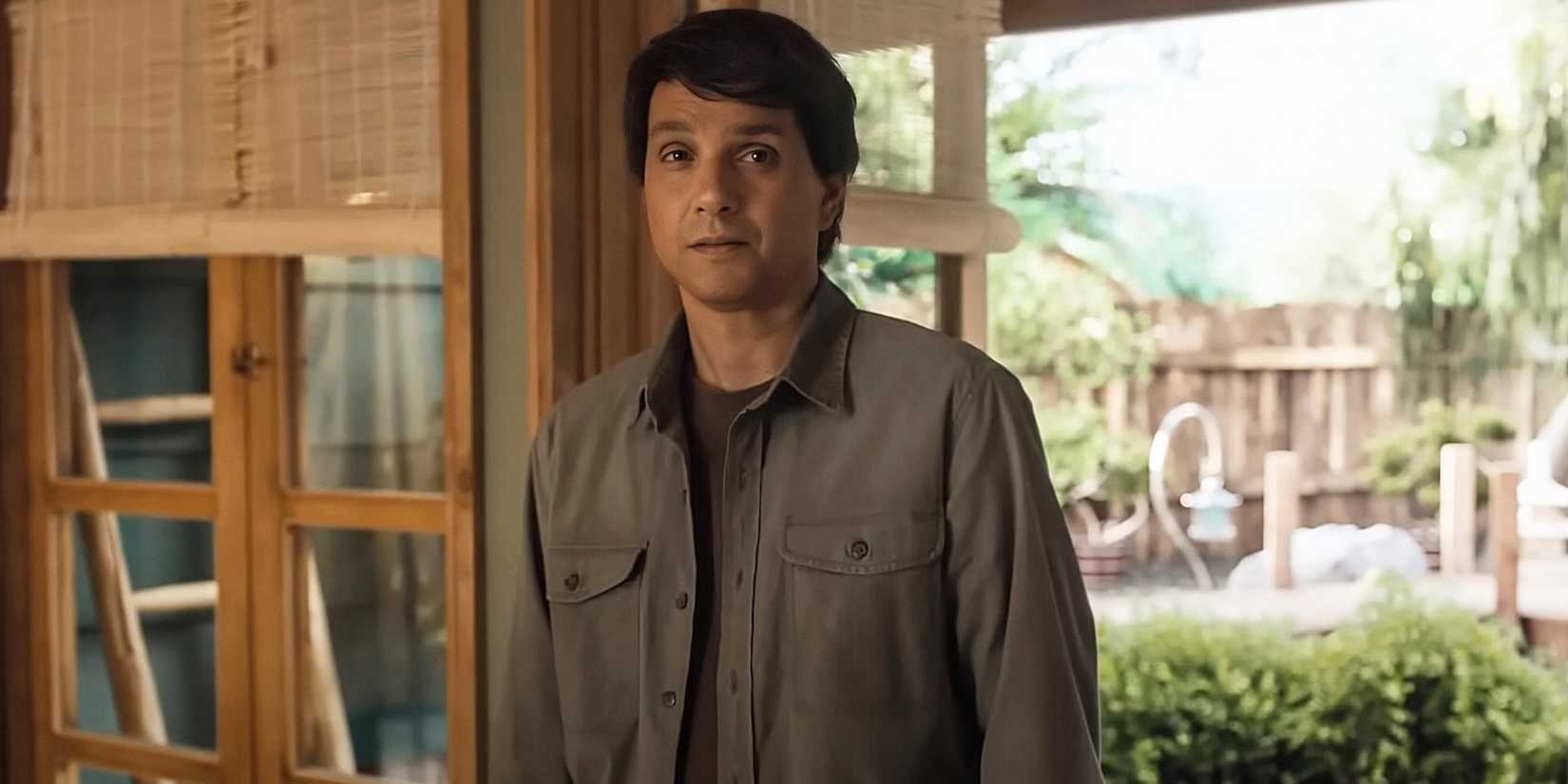Ralp Macchio as Daniel LaRusso at his dojo in Karate Kid: Legends