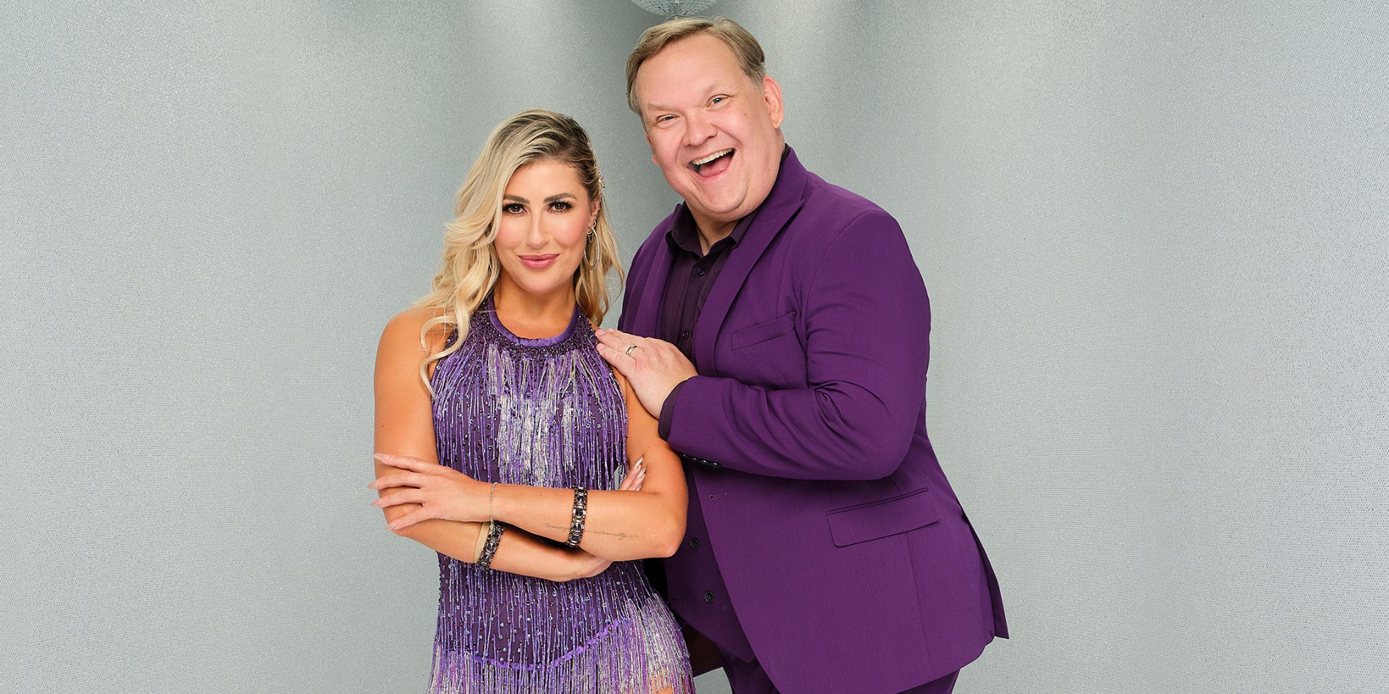 Emma Slater e Andy Richter dançando em Dançando com as Estrelas