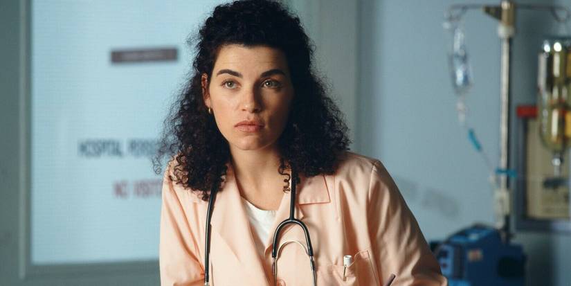 Carol Hathaway (Julianna Margulies) looking serious on ER