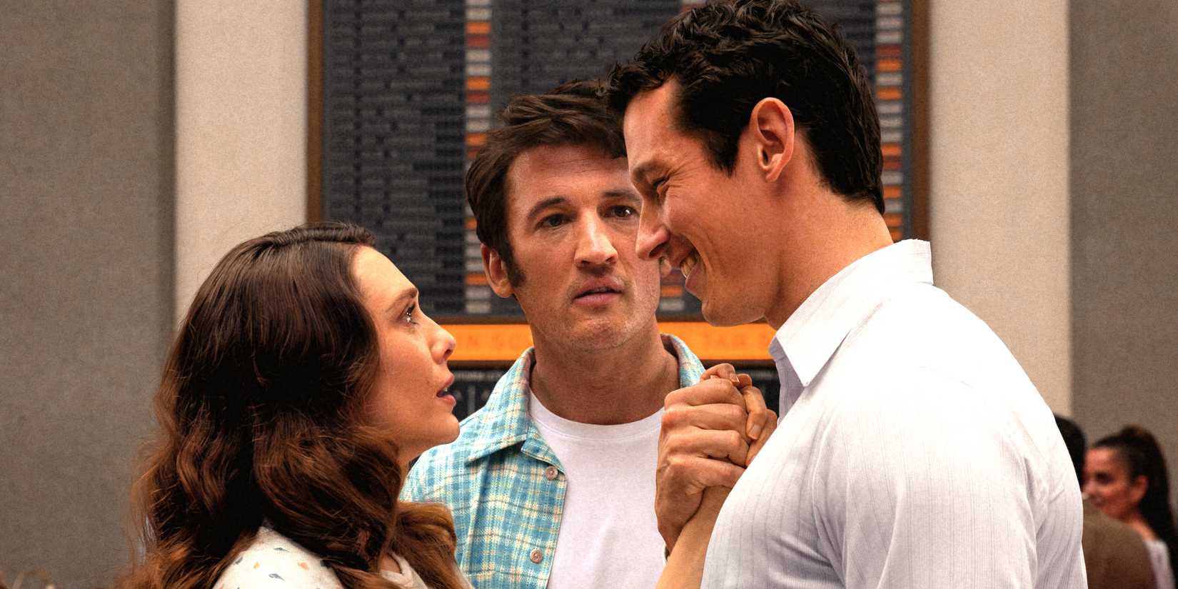 Elizabeth Olsen, Miles Teller e Callum Turner em Eternity