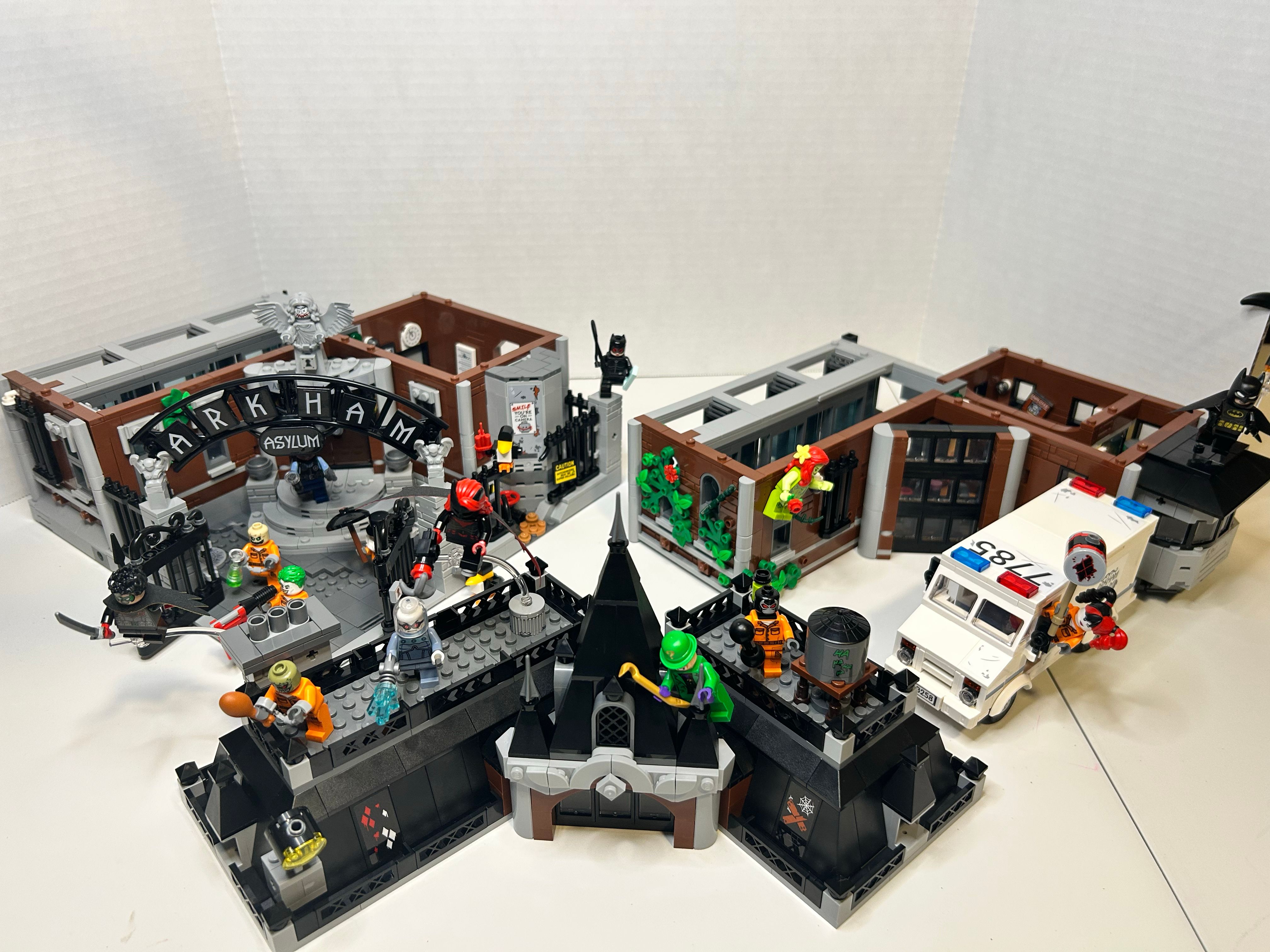 LEGO Batman Arkham Asylum Set Review and Build Guide