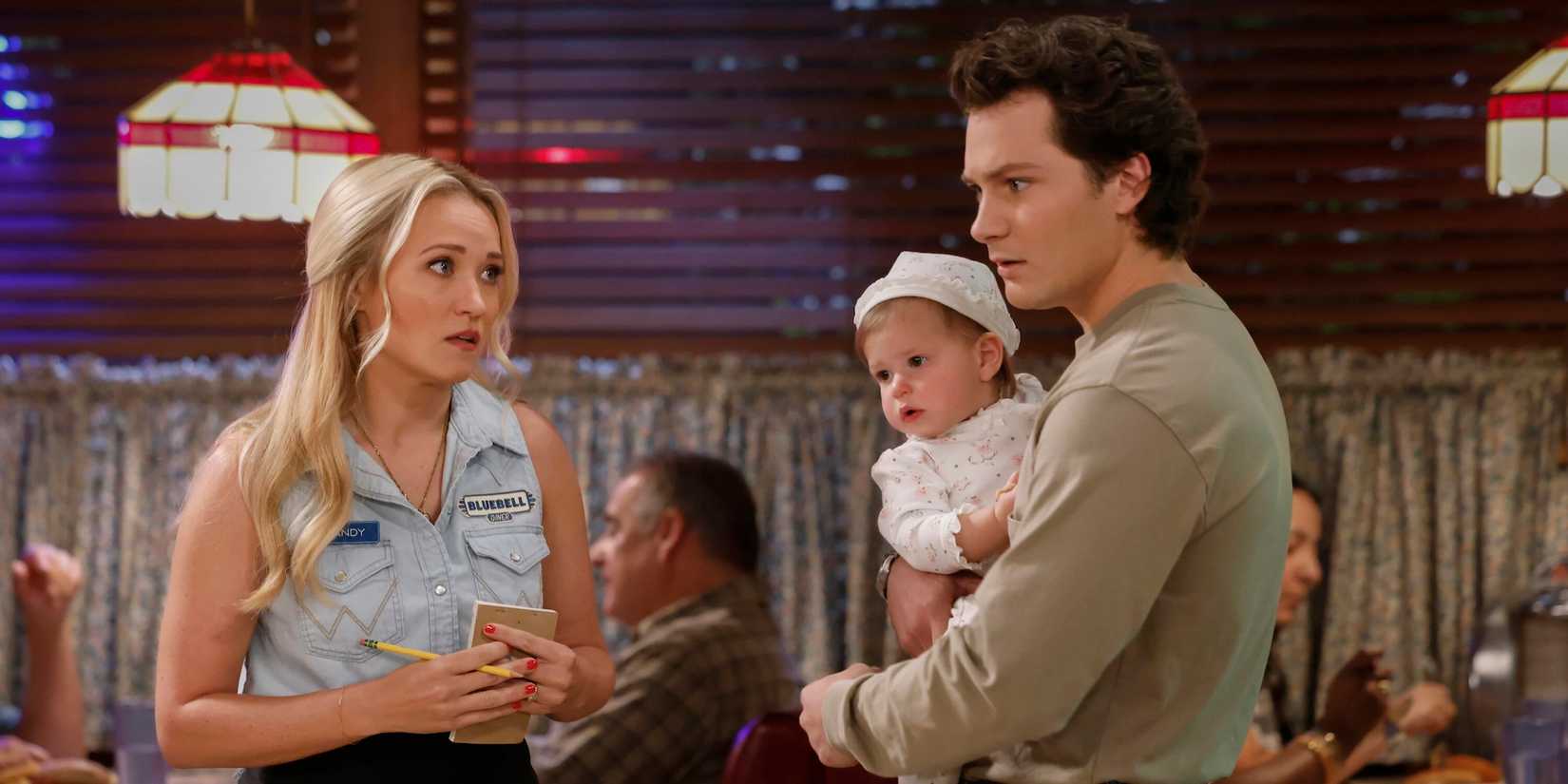 Georgie brings Cece to Mandy's work at the diner