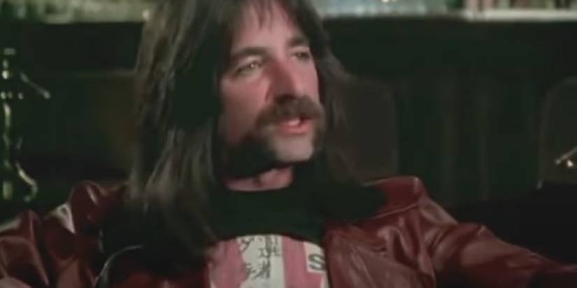 Harry Shearer as Derek Smalls is interviewed in this is spinal tap