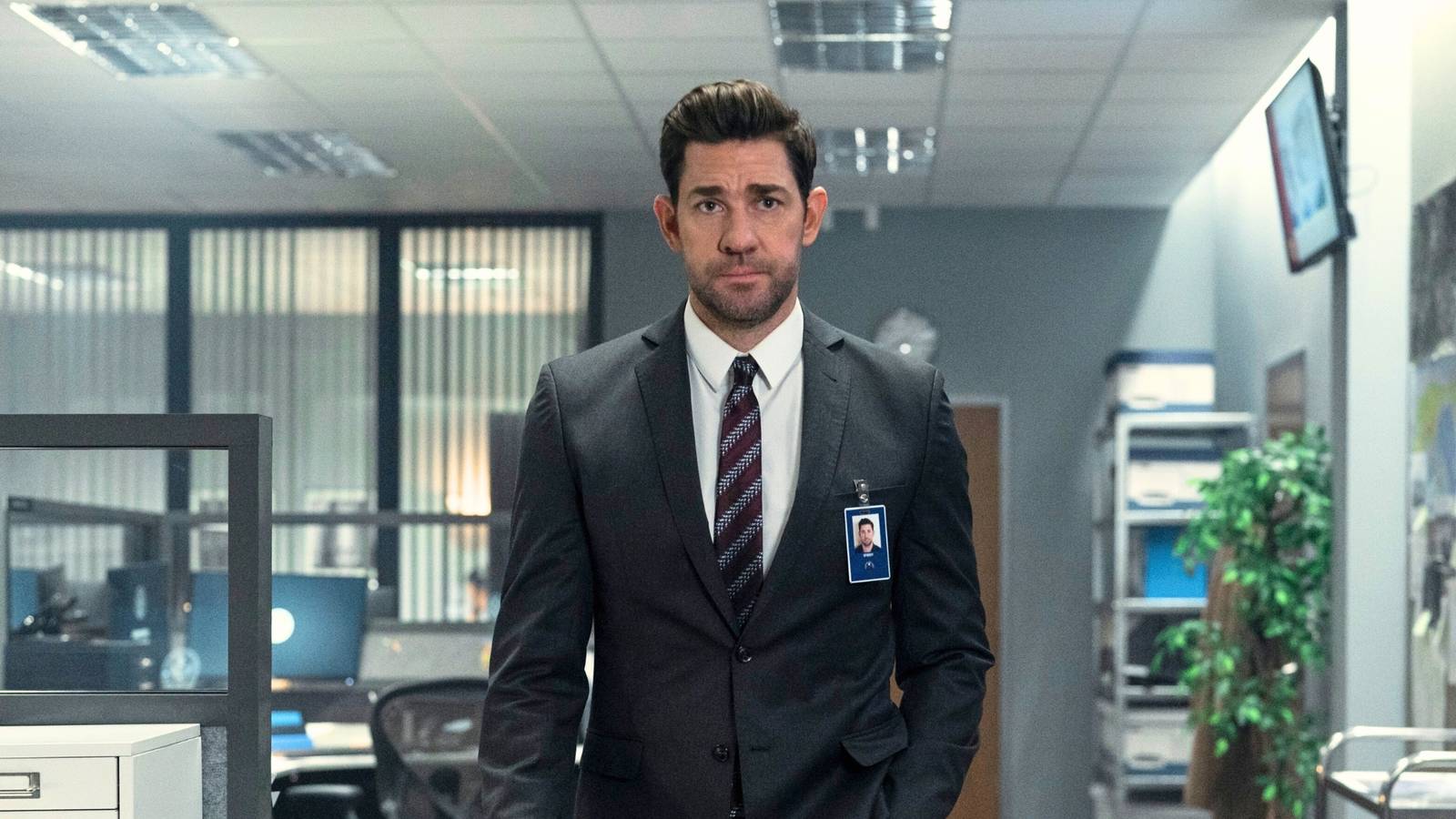 John Krasinski’s Upcoming Action Thriller Brings A 10/10 Franchise Back To Theaters John Krasinski’s Upcoming Action Thriller Brings A 10/10 Franchise Back To Theaters