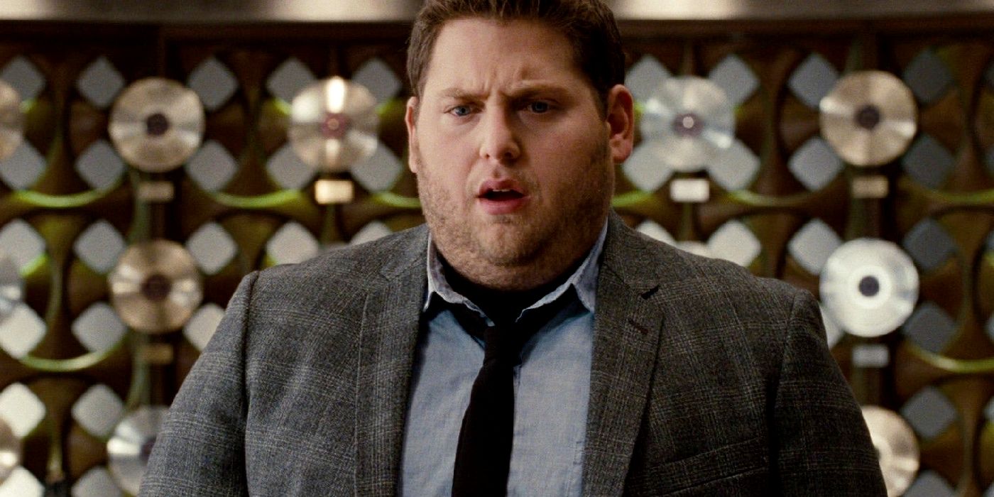 9 Comedy Movies That Have Aged Poorly & Are Hard To Watch Today