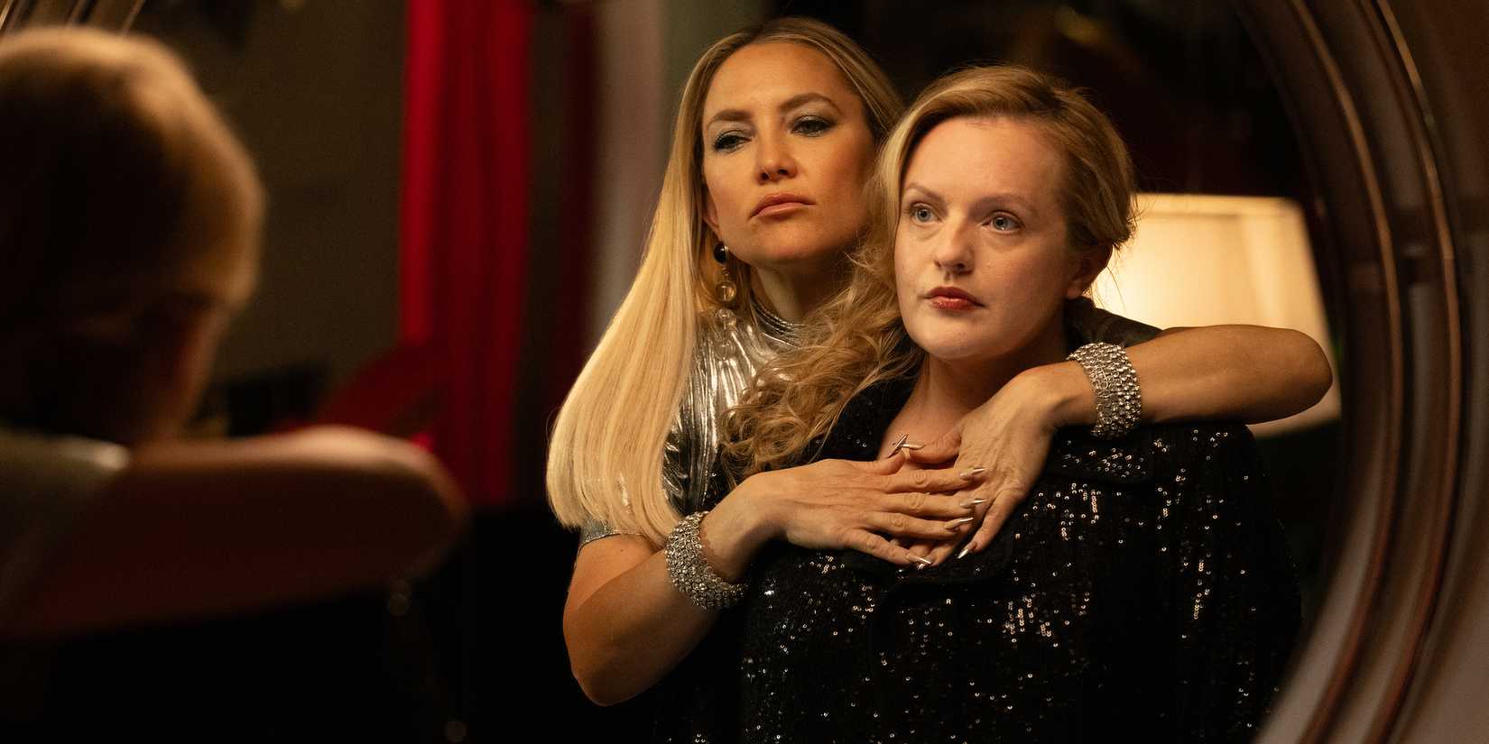 Kate Hudson & Elisabeth Moss in Shell