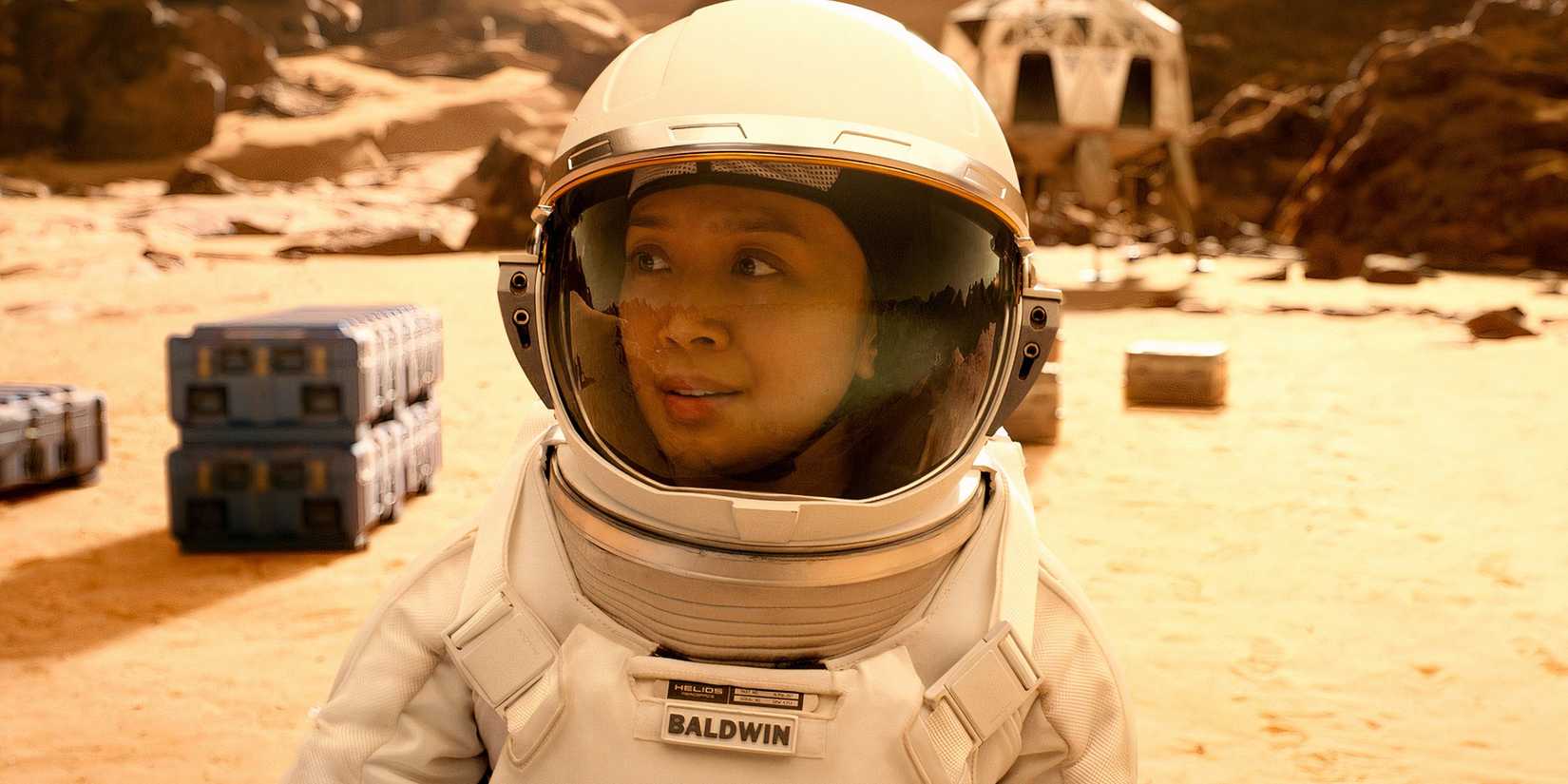 Kelly Baldwin caminhando em Marte em For All Mankind