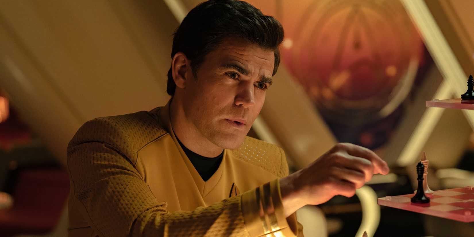 Kirk playing chess in Star Trek Strange New Worlds