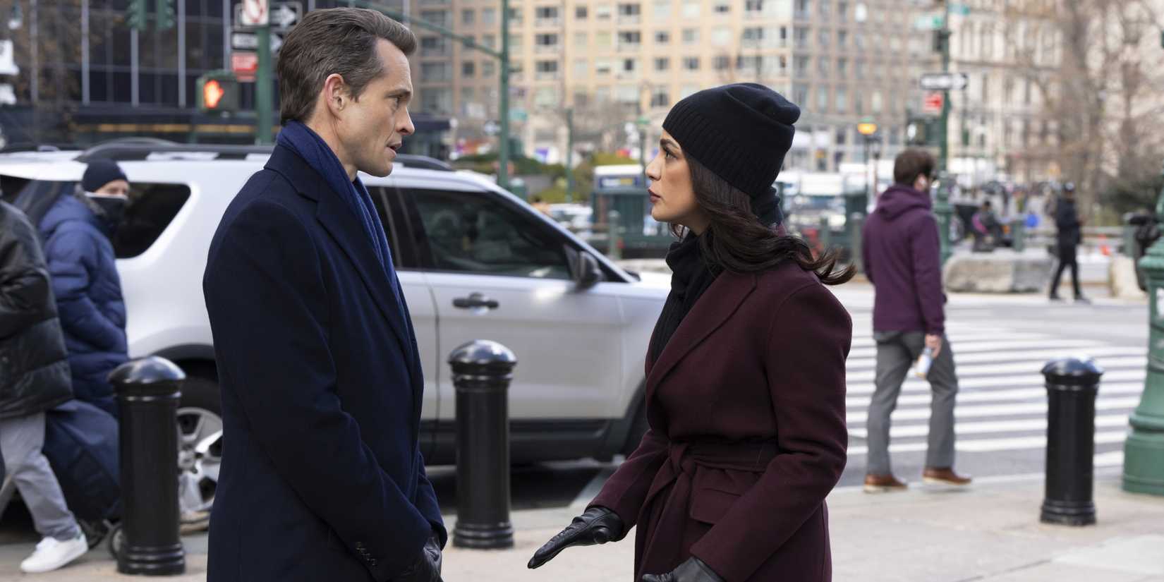 Lawyers Price (Hugh Dancy) and Maroun (Odelya Halevi) having a discussion by the street in Law & Order