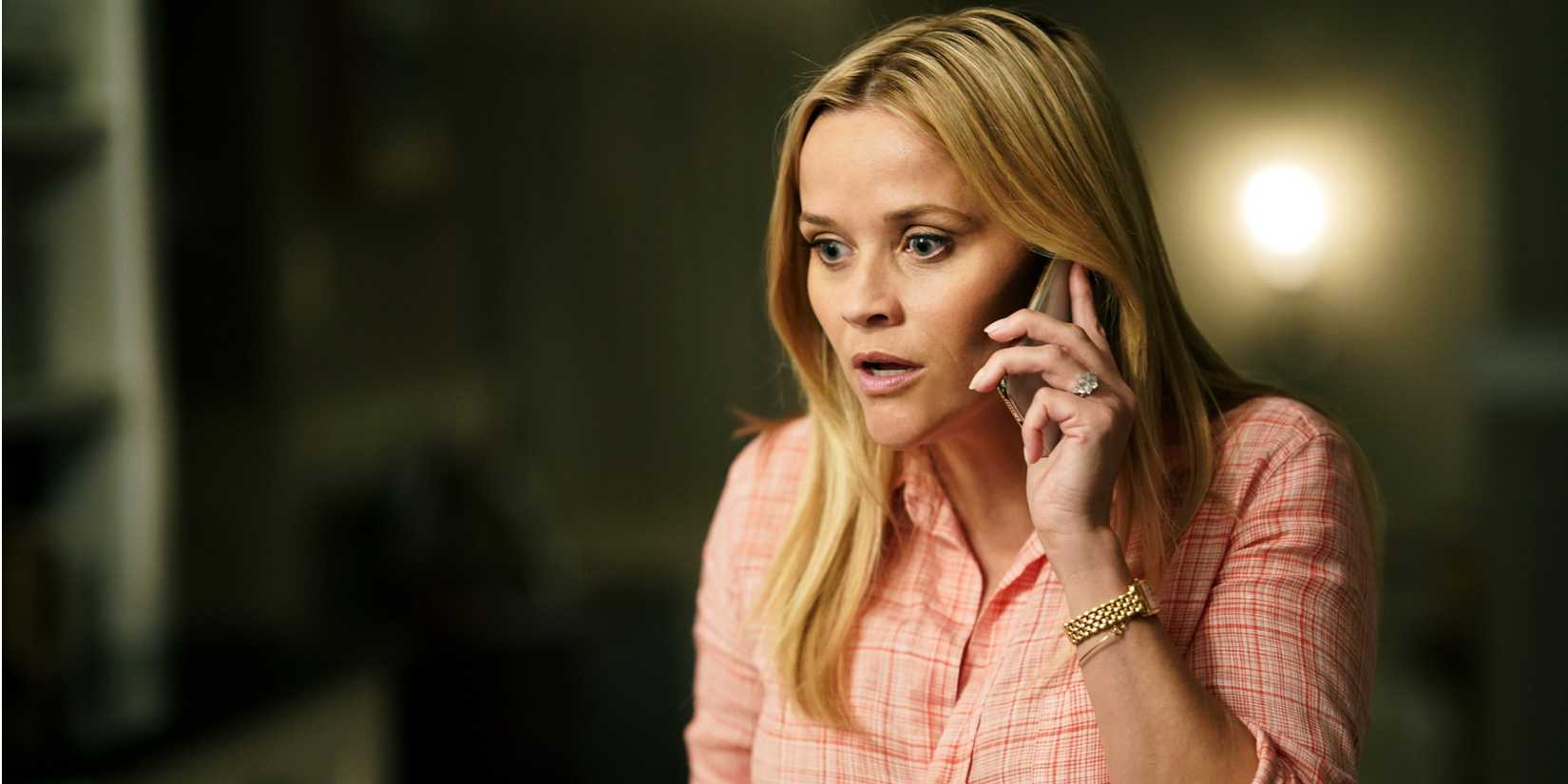 madeline mackenzie reese witherspoon on the phone looking upset in big little lies