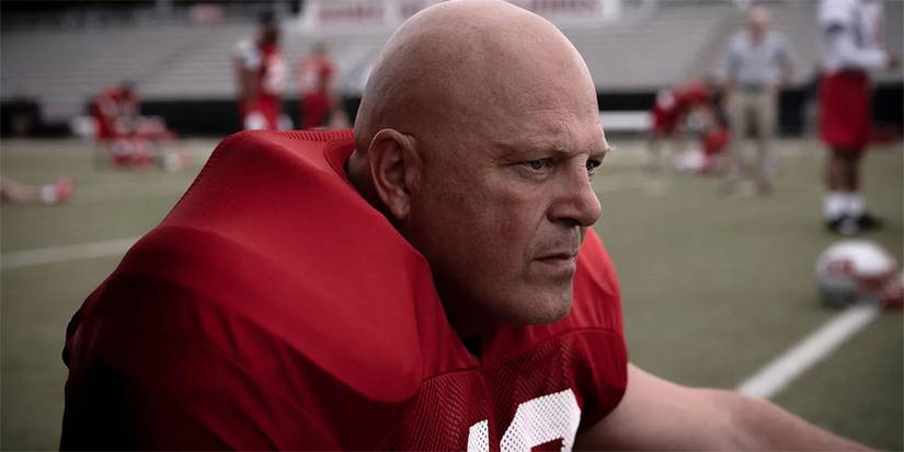 Michael Chiklis wearing football uniform in The Senior