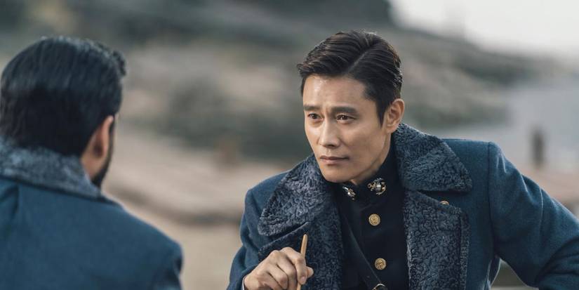 Lee Byung-hun smiling slightly in Mr. Queen