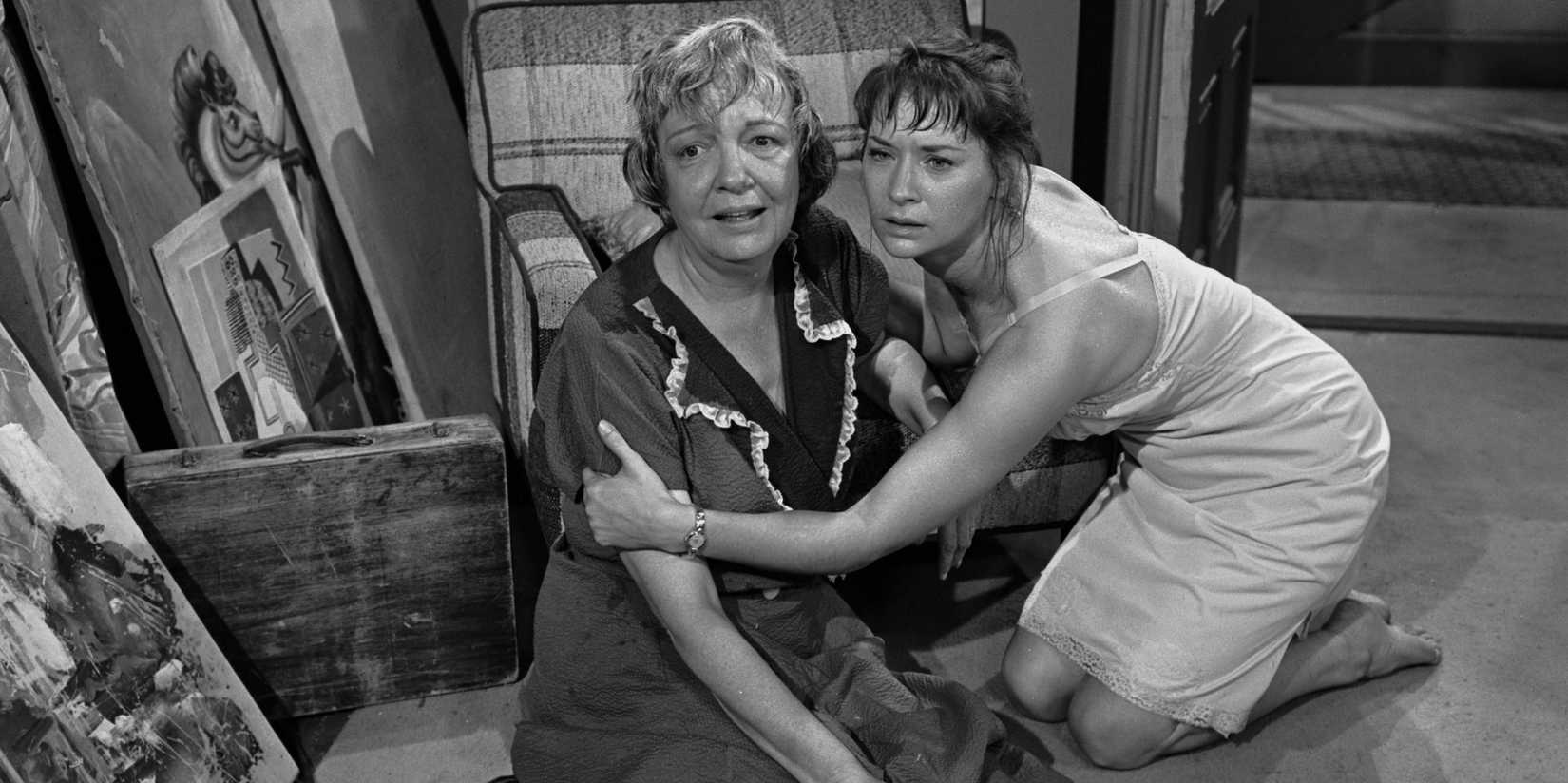 Mrs. Bronson and Norma looking scared in The Twilight Zone's The Midnight Sun