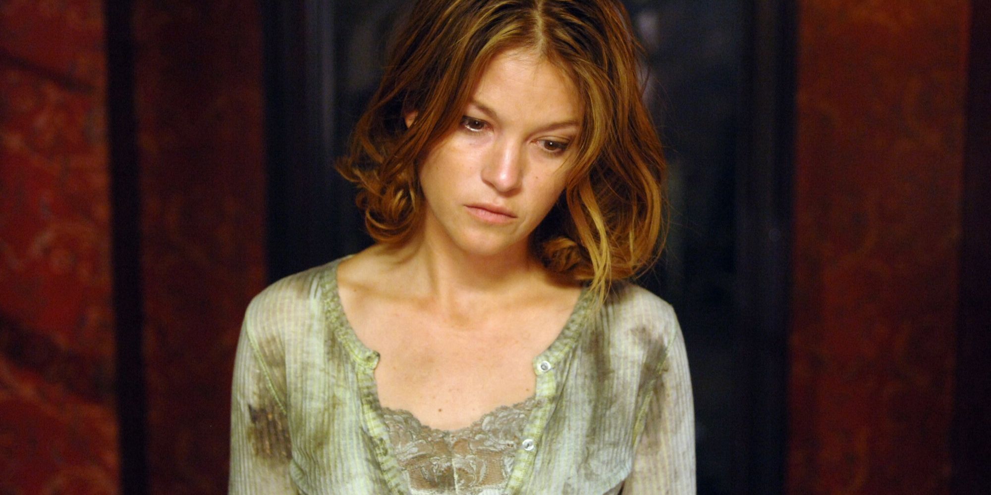 Nicki Aycox nei panni di Meg Masters