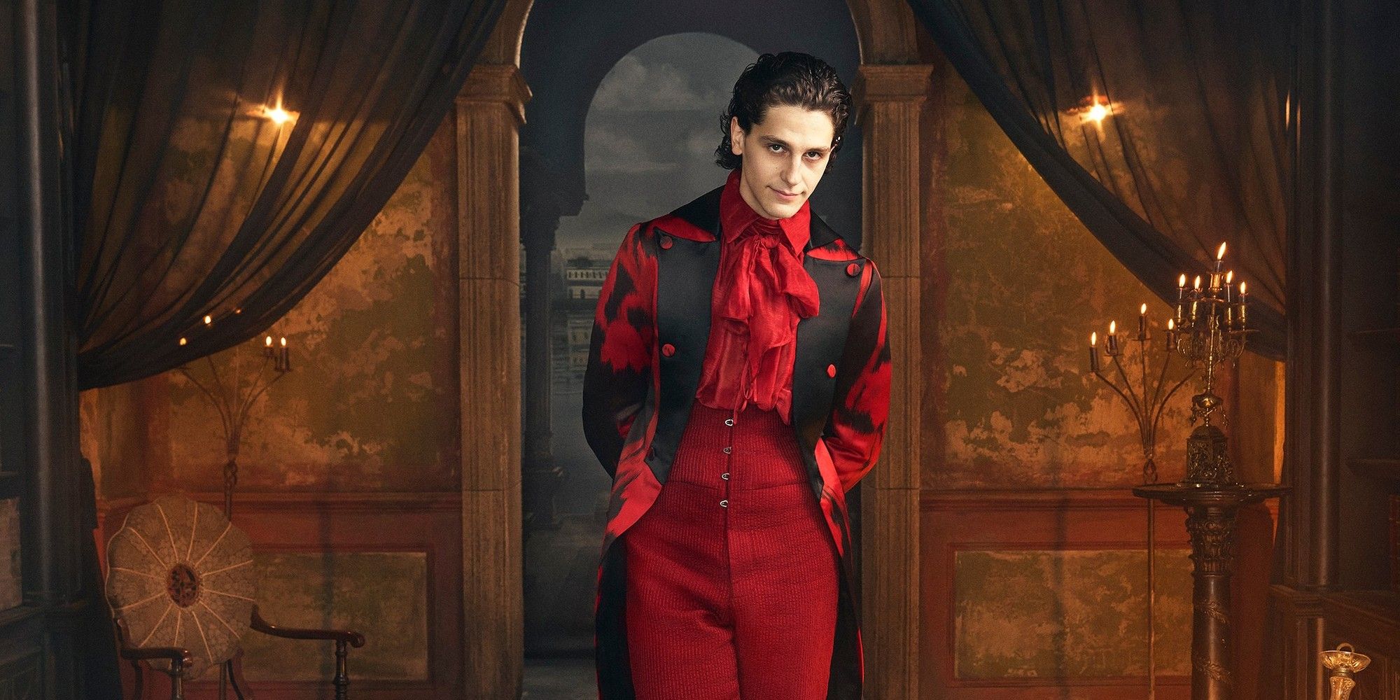 Owen Painter nei panni di Isaac durante il gala in Wednesday stagione 2