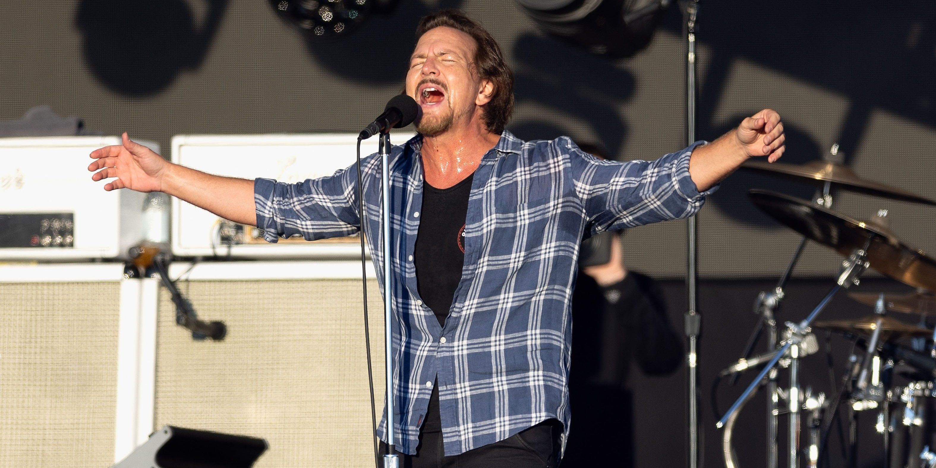 Nepregledani rock biseri 90-ih in popularna rock skupina prihaja v Glasgow