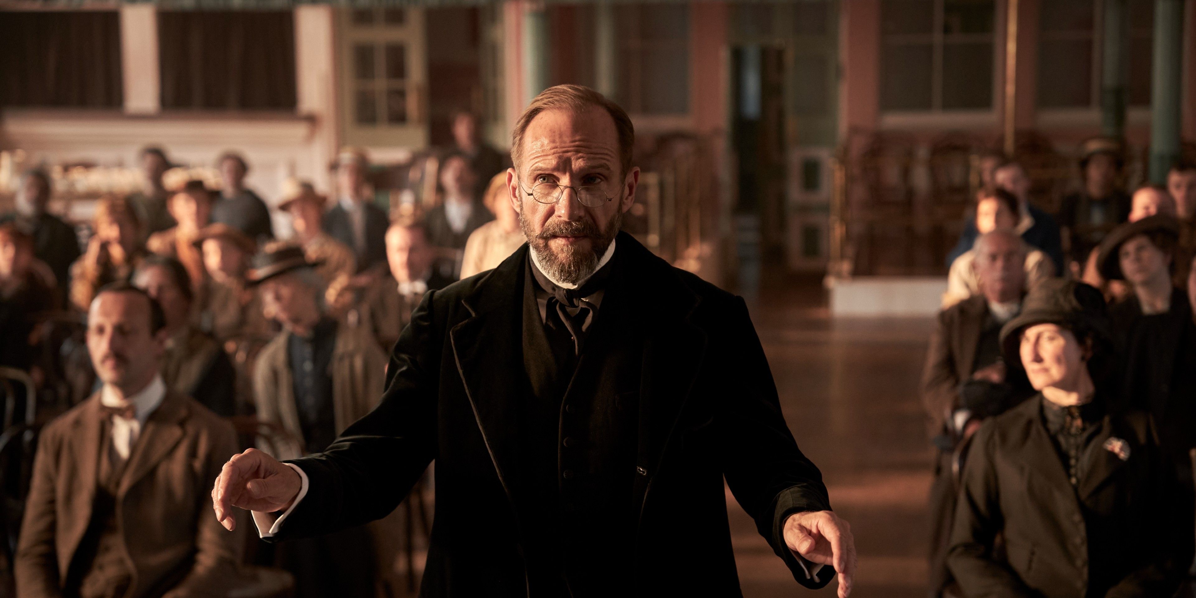 The Choral Review: Ralph Fiennes Shines In A Confused WWI Drama