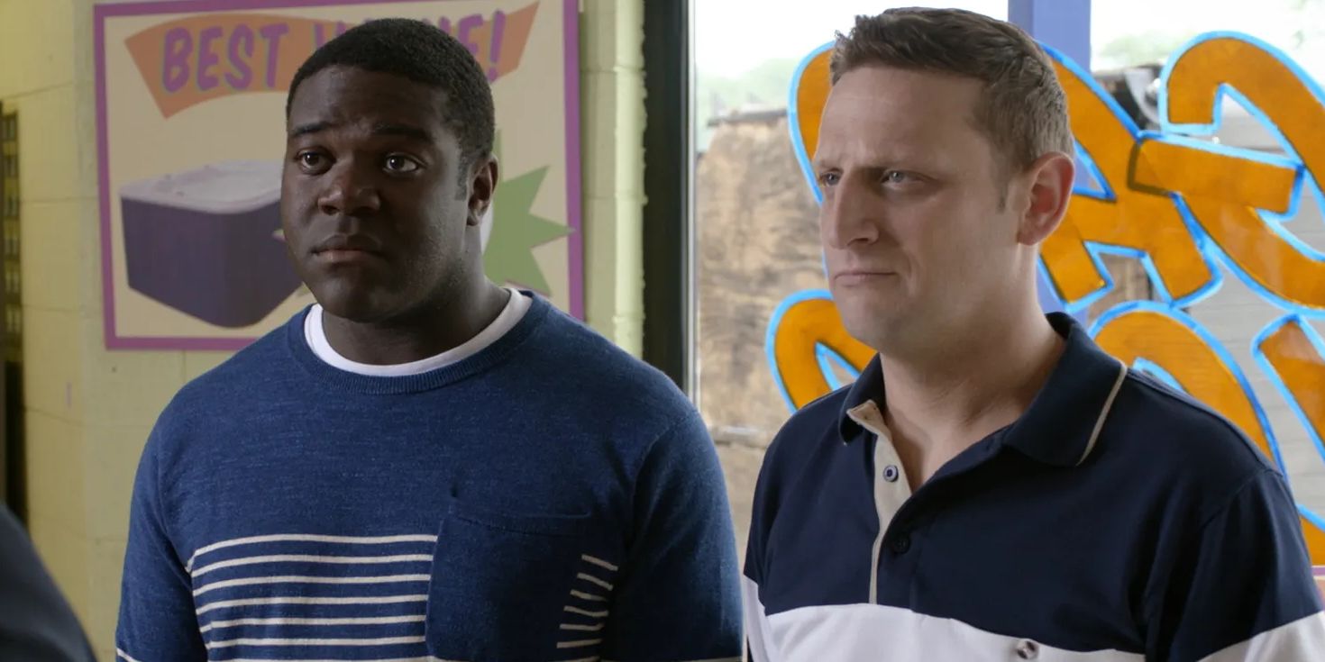 Sam Richardson e Tim Robinson con espressione contrariata da Detroiters