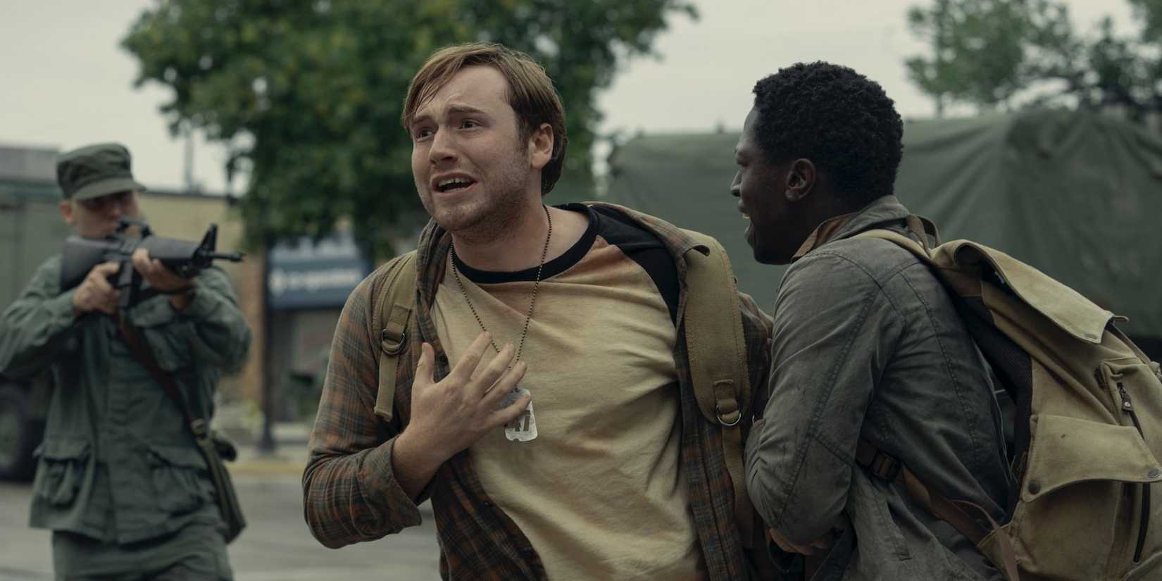 Cooper Hoffman and David Jonsson as Ray Garraty and Pete McVries in The Long Walk