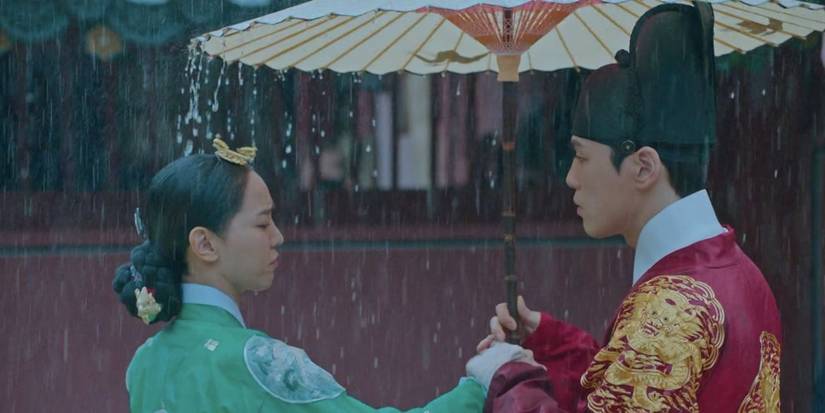 Shin Hye-sun and Kim Jung-hyun in Mr. Queen