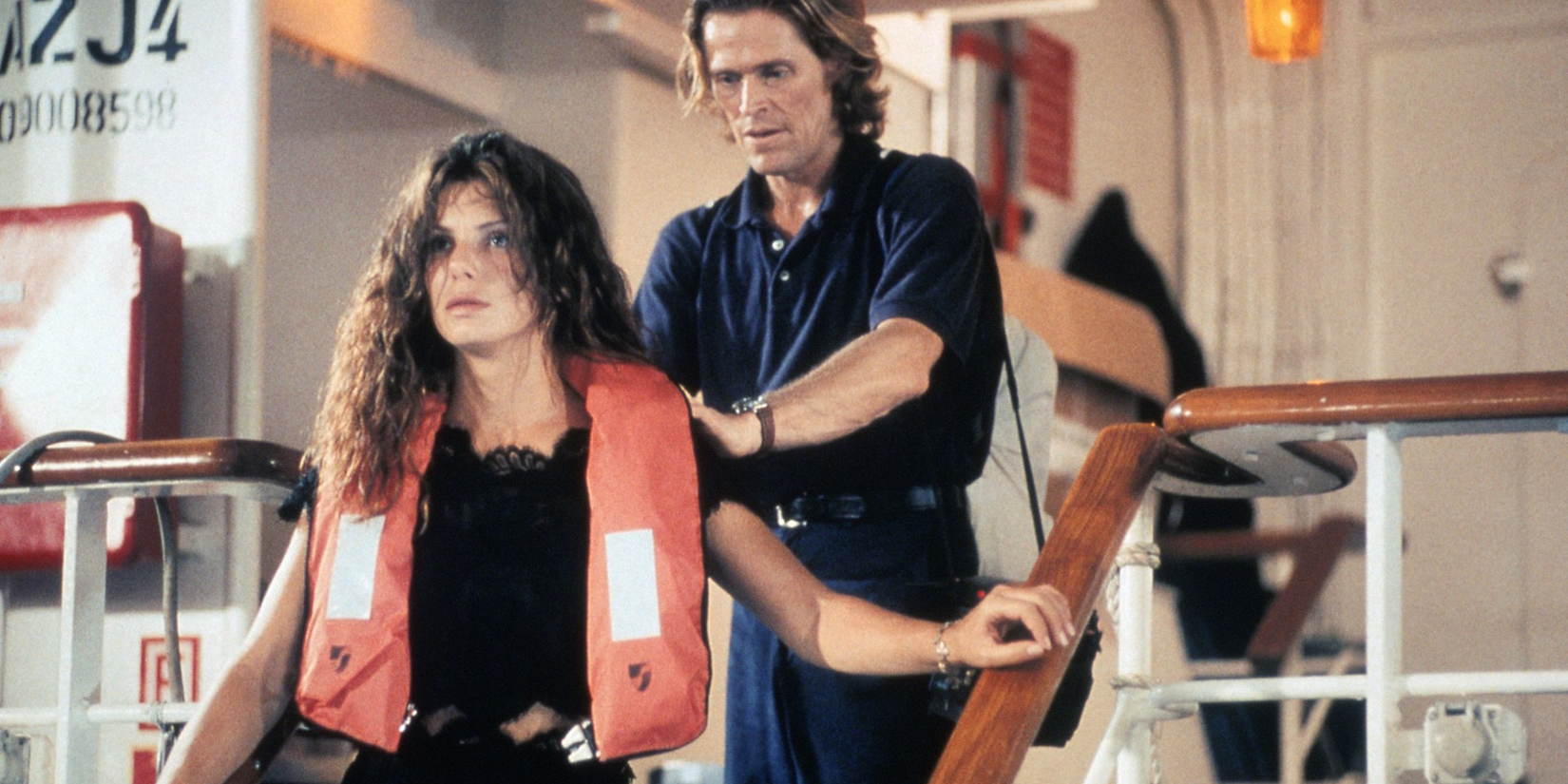 Sandra Bullock and Willem Dafoe in SPeed 2: Cruise Control