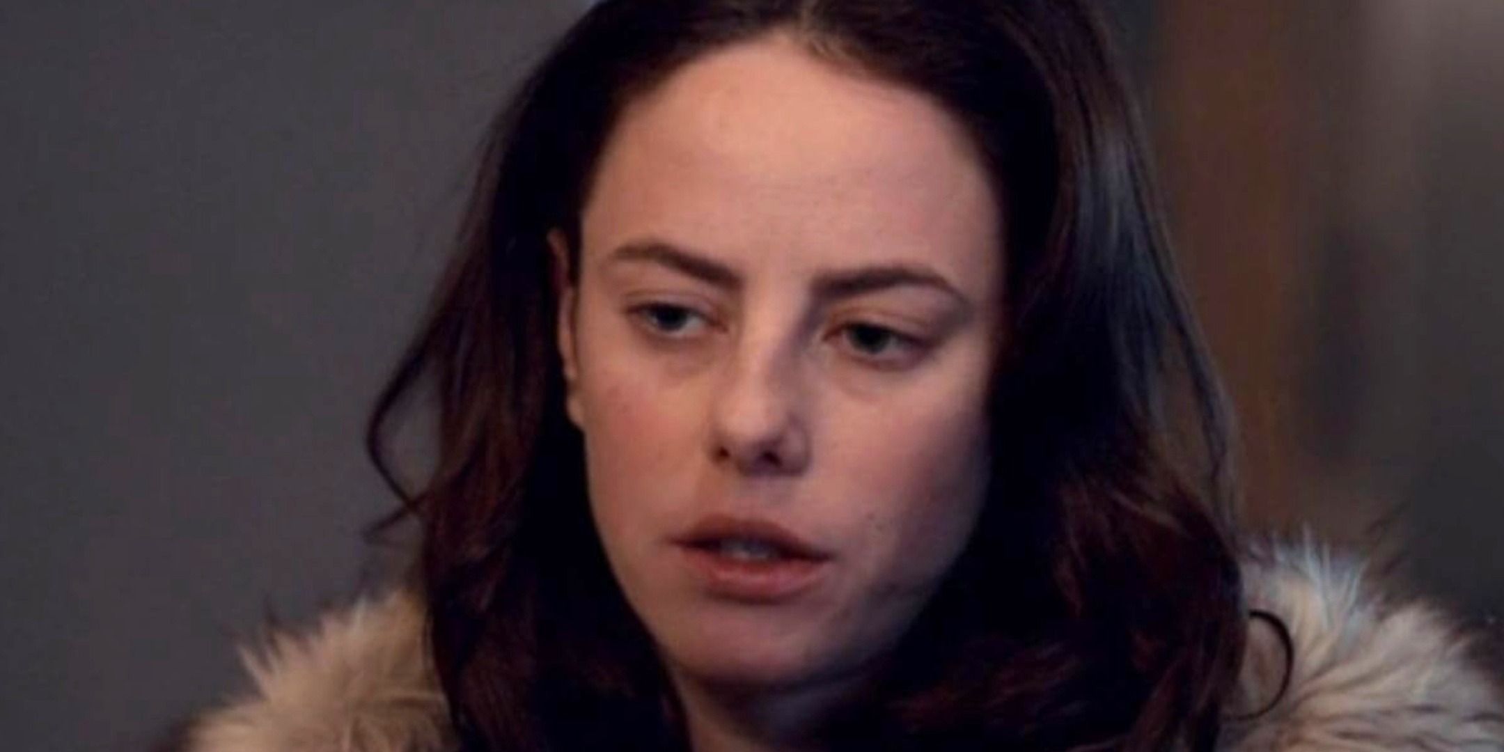 Kat (Kaya Scodelario) in Spinning Out