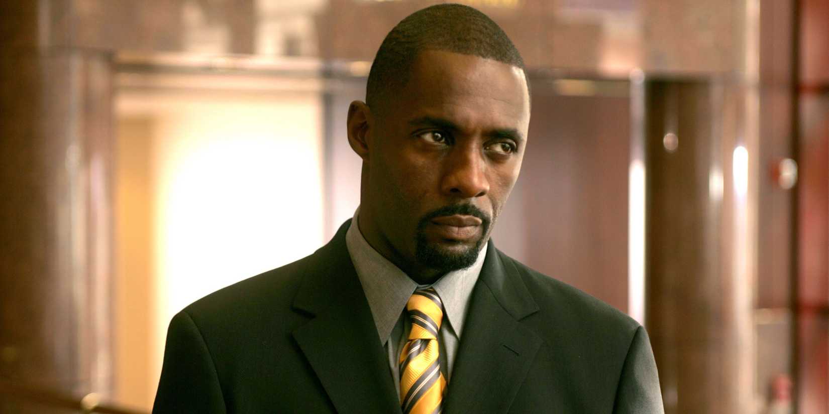 Stringer Bell com expressão séria em The Wire.