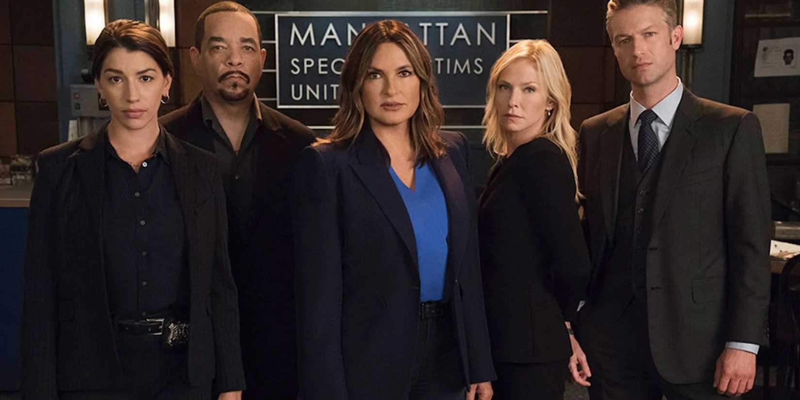 The central cast of Law and Order SVU season 22