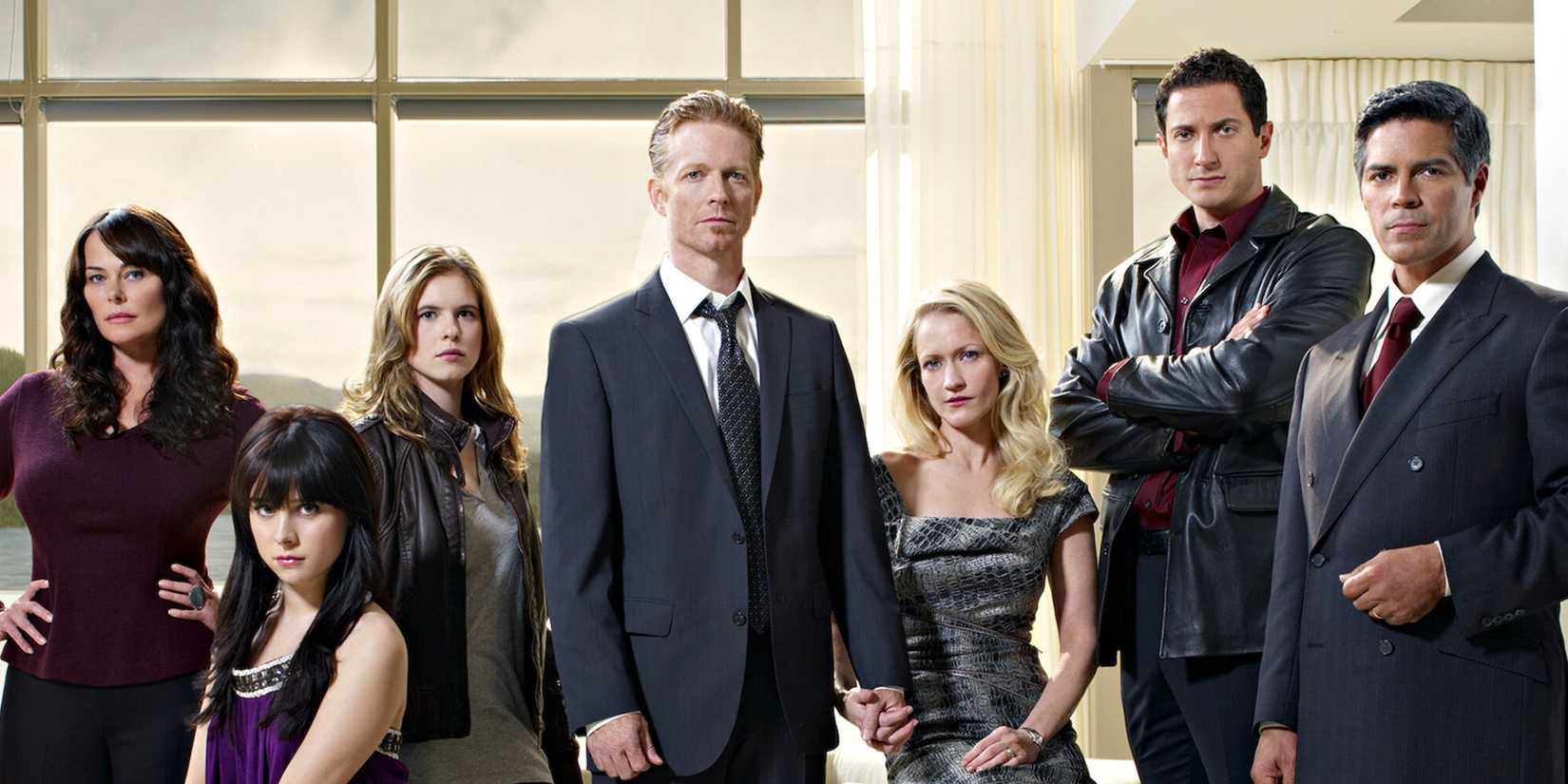 O elenco central de Caprica, spin-off de Battlestar Galactica