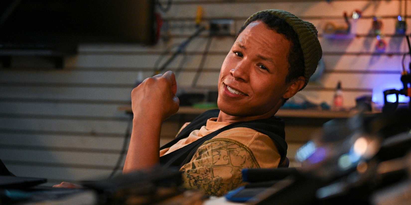 Eric Graise como Bobby Exley em Tracker
