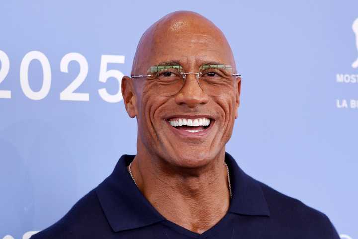 Dwayne Tan Dwayne Johnson - Awards | ScreenRant