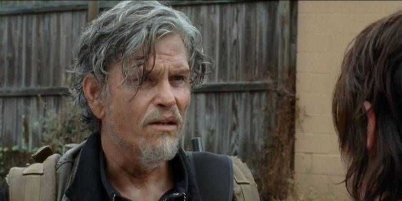 Joe in The Walking Dead talking to Daryl