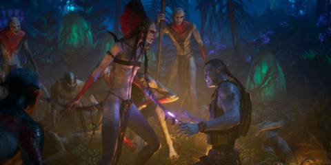 Varang (Oona Chaplin) and Quaritch (Stephen Lang) bonding in Avatar: Fire and Ash