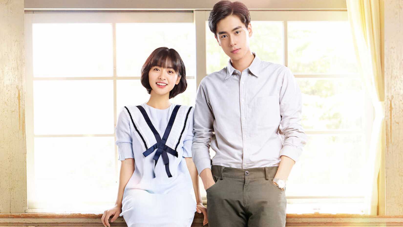 Shen Yue como Chen Xiaoxi e Hue Yitian como Jiang Chen em A Love So Beautiful.